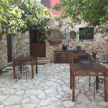 Baglio Degli Ulivi Bed & Breakfast Crocevie